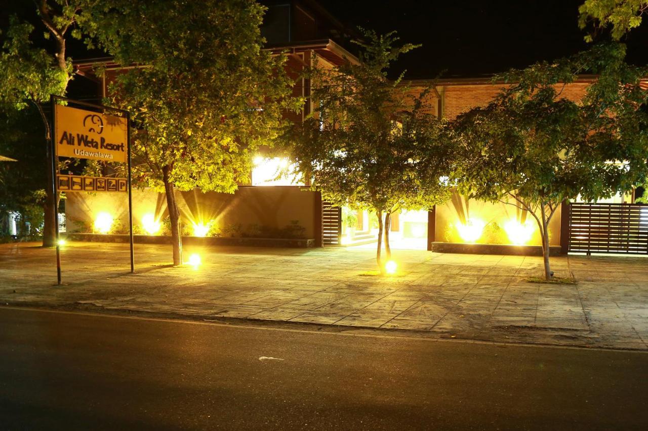 Ali Weta Safari Resort Udawalawe Ngoại thất bức ảnh